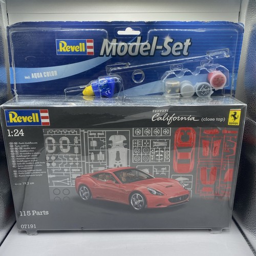 Revell ferrari california - 1:24,