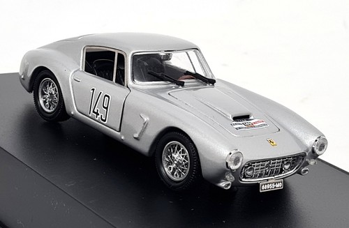 Revell ferrari 250 - 1/43,